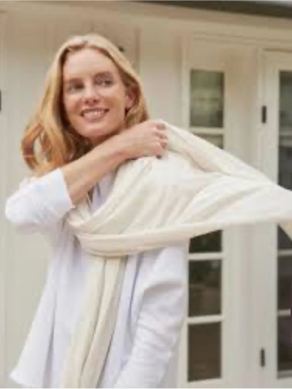 Frank & Eileen Aude In White travel scarf one size